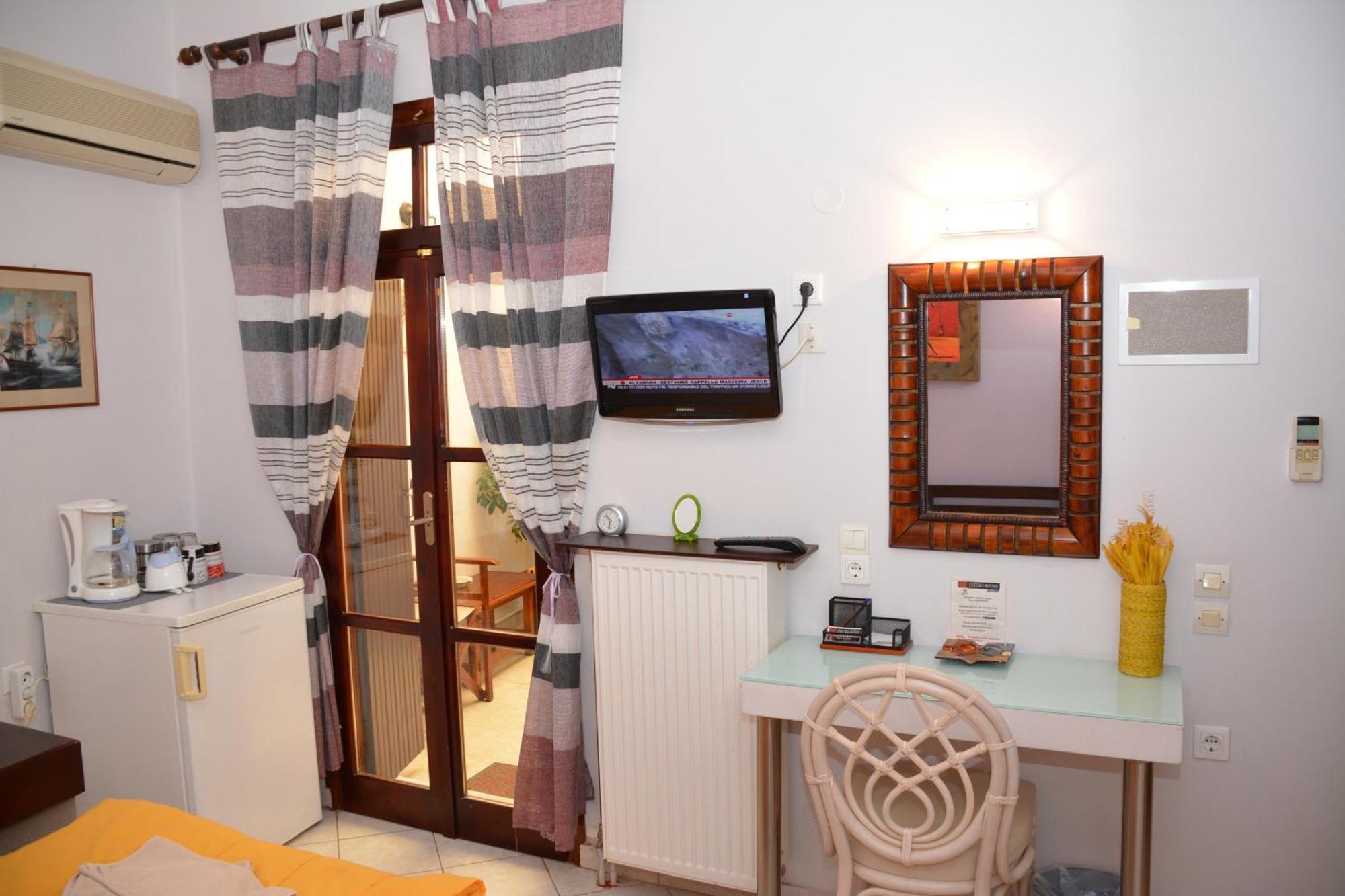 Enetiko Rooms Ханья Экстерьер фото