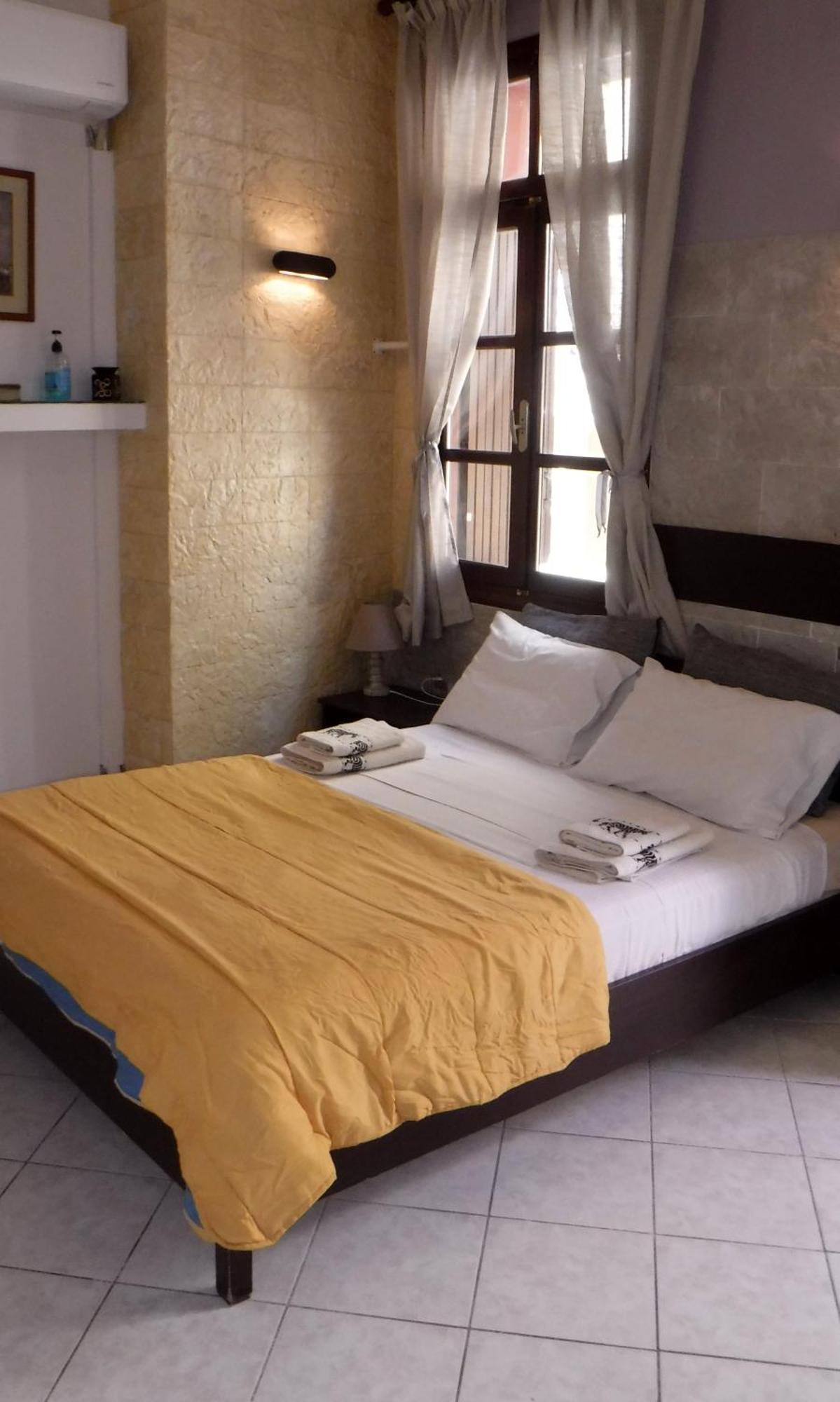 Enetiko Rooms Ханья Экстерьер фото